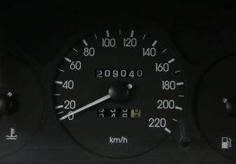Подержанный автомобиль Chevrolet Lanos 2007 года (17 фото)