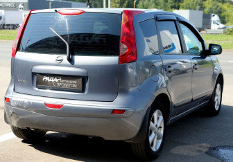 Подержанный автомобиль Nissan Note 2008 года (6 фото)