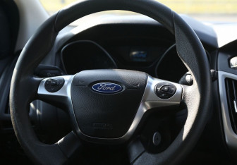 Подержанный автомобиль Ford Focus Wagon 2013 года (16 фото)