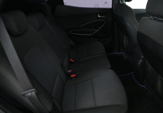 Подержанный автомобиль Hyundai Santa Fe 2016 года (11 фото)