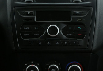 Подержанный автомобиль LADA (ВАЗ) Kalina Wagon 2017 года (13 фото)