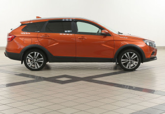 Подержанный автомобиль LADA (ВАЗ) Vesta Wagon 2020 года (5 фото)
