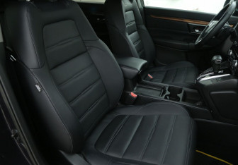 Подержанный автомобиль Honda CR-V 2018 года (10 фото)