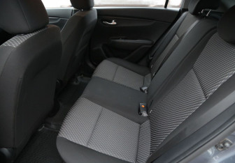 Подержанный автомобиль Kia Rio Hatchback 2020 года (14 фото)