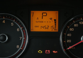 Подержанный автомобиль SsangYong Actyon 2014 года (18 фото)