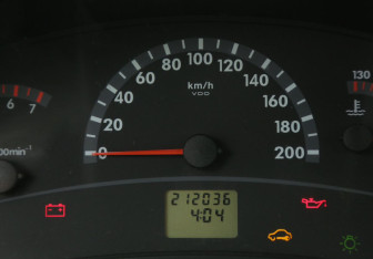 Подержанный автомобиль LADA (ВАЗ) Priora Wagon 2012 года (17 фото)