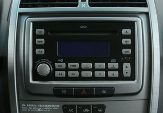 Подержанный автомобиль Chery Tiggo (T11) 2014 года (13 фото)