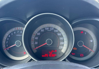 Подержанный автомобиль Kia Cerato Sedan 2010 года (18 фото)