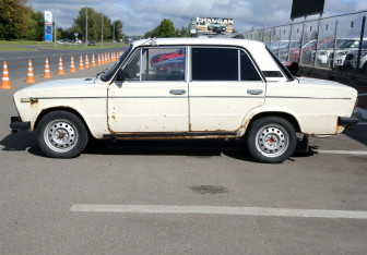 Подержанный автомобиль LADA (ВАЗ) 2106 1995 года (8 фото)