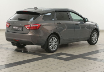 Подержанный автомобиль LADA (ВАЗ) Vesta Wagon 2021 года (4 фото)