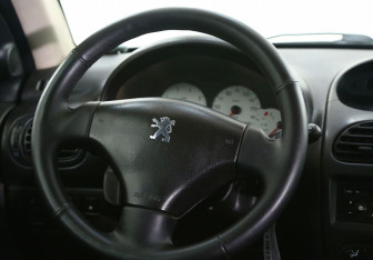 Подержанный автомобиль Peugeot 206 Sedan 2007 года (10 фото)