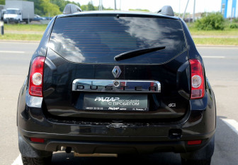 Подержанный автомобиль Renault Duster 2013 года (5 фото)