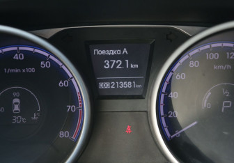 Подержанный автомобиль Hyundai ix35 2013 года (19 фото)
