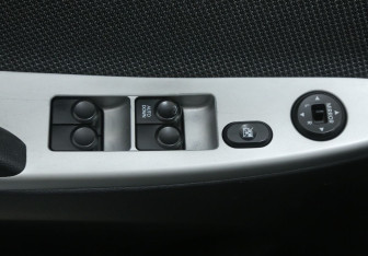 Подержанный автомобиль Hyundai Solaris Sedan 2012 года (17 фото)