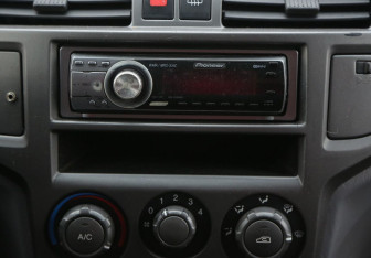 Подержанный автомобиль Hyundai Matrix 2006 года (13 фото)