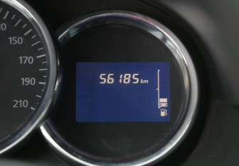 Подержанный автомобиль Renault Duster 2016 года (17 фото)