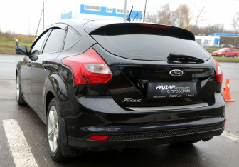 Подержанный автомобиль Ford Focus Hatchback 2011 года (4 фото)