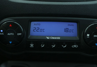 Подержанный автомобиль Hyundai ix35 2015 года (17 фото)