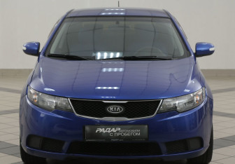Подержанный автомобиль Kia Cerato Sedan 2010 года (6 фото)