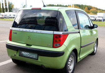 Подержанный автомобиль Peugeot 1007 2006 года (6 фото)