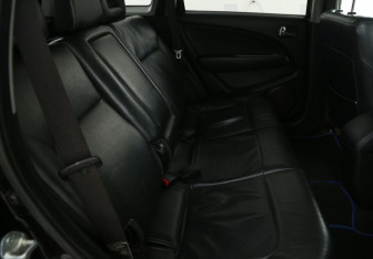 Подержанный автомобиль Mitsubishi Outlander 2006 года (11 фото)