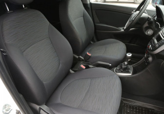 Подержанный автомобиль Hyundai Solaris Sedan 2016 года (10 фото)