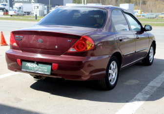 Подержанный автомобиль Kia Spectra Sedan 2007 года (5 фото)