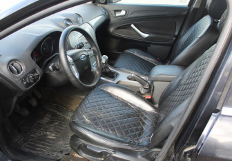 Подержанный автомобиль Ford Mondeo Sedan 2007 года (10 фото)