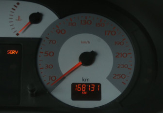Подержанный автомобиль Renault Symbol 2008 года (17 фото)