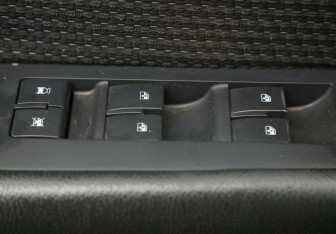 Подержанный автомобиль Chevrolet Captiva 2009 года (18 фото)