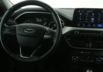 Подержанный автомобиль Ford Focus Wagon 2019 года (14 фото)