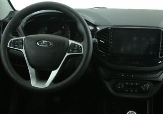 Подержанный автомобиль LADA (ВАЗ) Vesta Wagon 2019 года (14 фото)