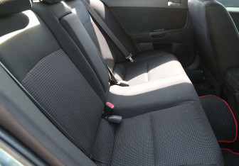 Подержанный автомобиль Mitsubishi Lancer Sedan 2007 года (11 фото)