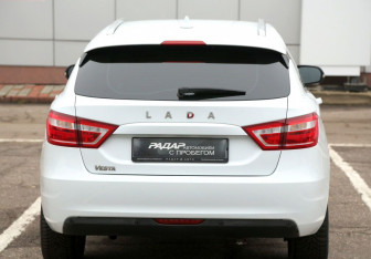 Подержанный автомобиль LADA (ВАЗ) Vesta Wagon 2019 года (5 фото)