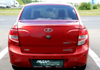 Подержанный автомобиль LADA (ВАЗ) Granta Sedan 2012 года (5 фото)