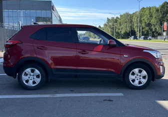 Подержанный автомобиль Hyundai Creta 2019 года (3 фото)
