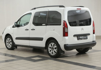 Подержанный автомобиль Citroen Berlingo 2013 года (2 фото)