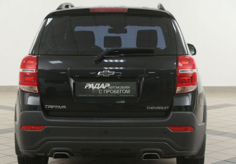 Подержанный автомобиль Chevrolet Captiva 2014 года (3 фото)