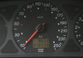 Подержанный автомобиль Citroen C5 Liftback 2002 года (16 фото)