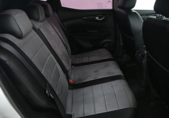 Подержанный автомобиль Nissan Qashqai 2018 года (11 фото)