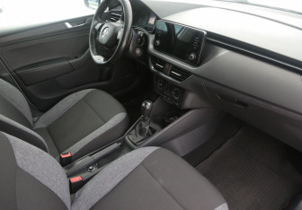 Подержанный автомобиль Skoda Rapid Liftback 2020 года (9 фото)