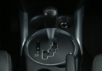 Подержанный автомобиль Mitsubishi ASX 2011 года (15 фото)