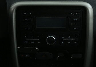 Подержанный автомобиль Renault Duster 2015 года (13 фото)