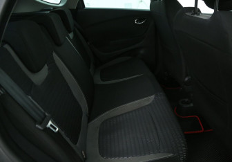 Подержанный автомобиль Renault Kaptur 2017 года (11 фото)