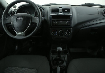 Подержанный автомобиль LADA (ВАЗ) Granta Liftback 2019 года (12 фото)