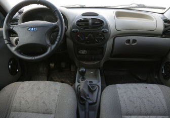 Подержанный автомобиль LADA (ВАЗ) Kalina Wagon 2011 года (12 фото)