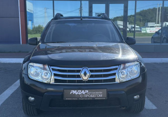 Подержанный автомобиль Renault Duster 2013 года (2 фото)