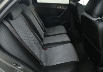 Подержанный автомобиль Kia Cerato Sedan 2010 года (11 фото)