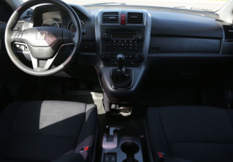 Подержанный автомобиль Honda CR-V 2008 года (12 фото)