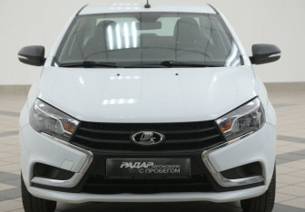 Подержанный автомобиль LADA (ВАЗ) Vesta Sedan 2019 года (6 фото)